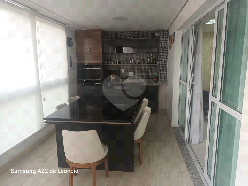 APARTAMENTO em SANTANA