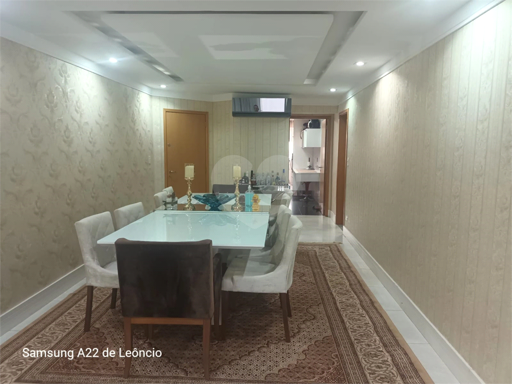 APARTAMENTO em SANTANA