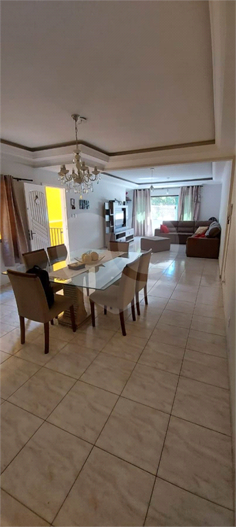 Sobrado reformado no Imirim Zona Norte. Agende visitas
