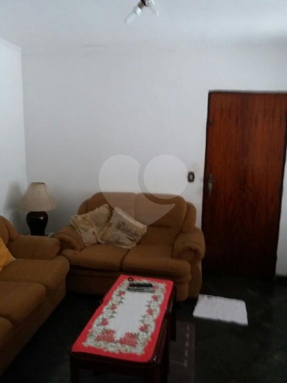 Sobrado à venda com 3 quartos, 210m² - Foto 11