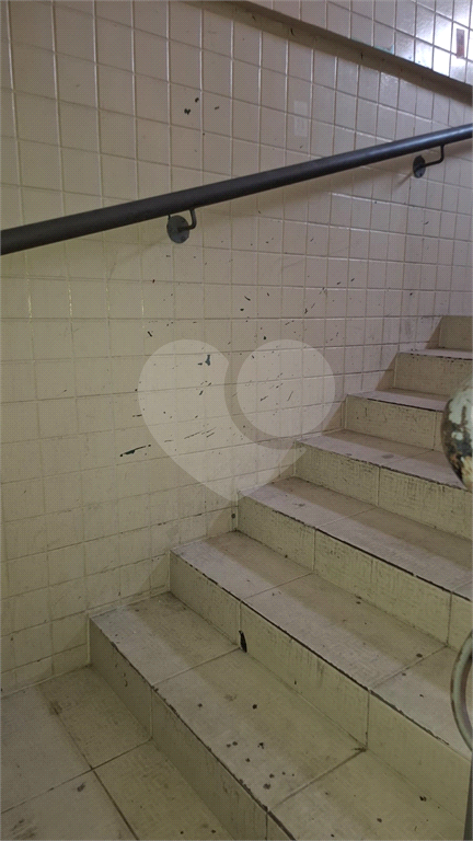 PRÉDIO INTEIRO em LAPA