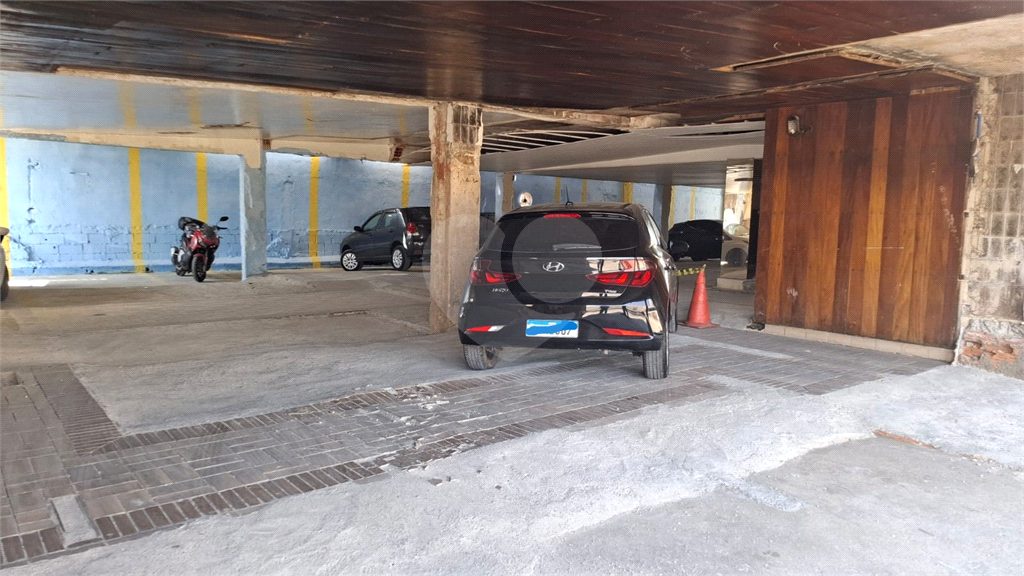 PRÉDIO INTEIRO em LAPA