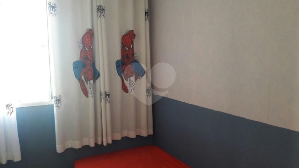 APARTAMENTO em CENTRO