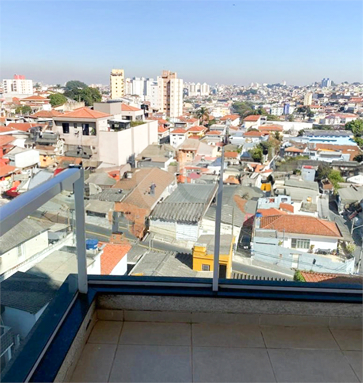Próximo a escolas com fácil acesso a condução, mercados e comercio.