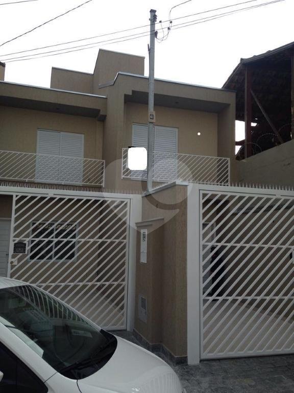 SOBRADO , 02 DORMITÓRIOS,02 SUITES,01 VAGA, PISO PORCELANATO, ÁREA DE  SERVIÇO.