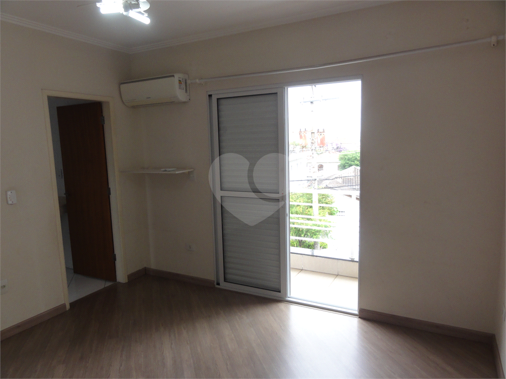 Sobrado à venda com 3 quartos, 150m² - Foto 1