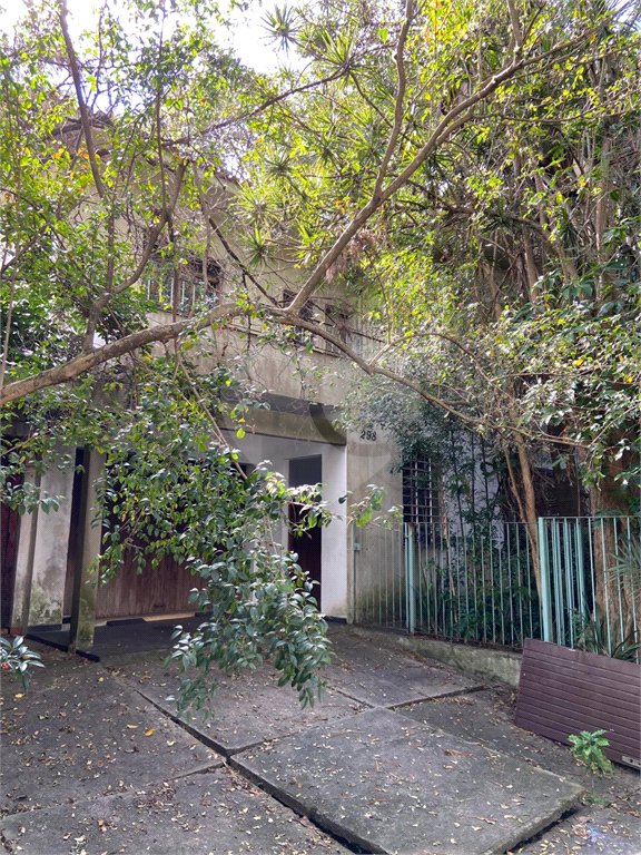 TERRENO EM RUA FECHADA NO ALTO DE PINHEIROS