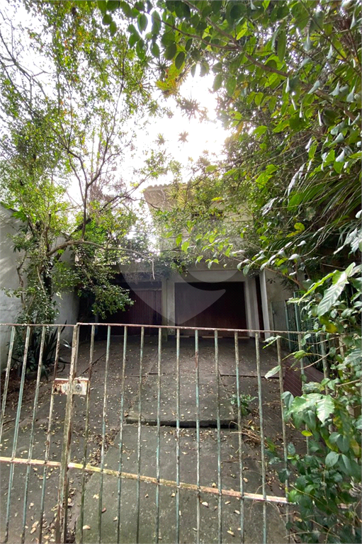 TERRENO EM RUA FECHADA NO ALTO DE PINHEIROS