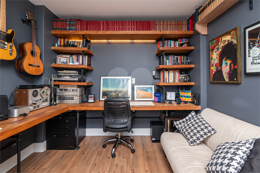 APARTAMENTO COM 2 QUARTOS A VENDA NA VILA MADALENA-SP