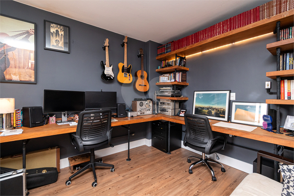 APARTAMENTO COM 2 QUARTOS A VENDA NA VILA MADALENA-SP