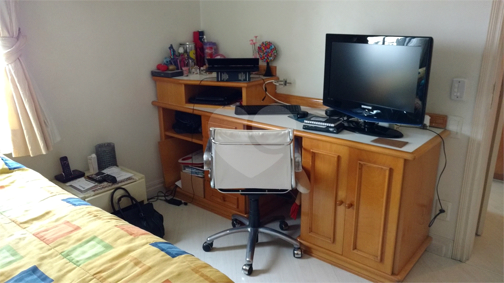 APARTAMENTO em REAL PARQUE
