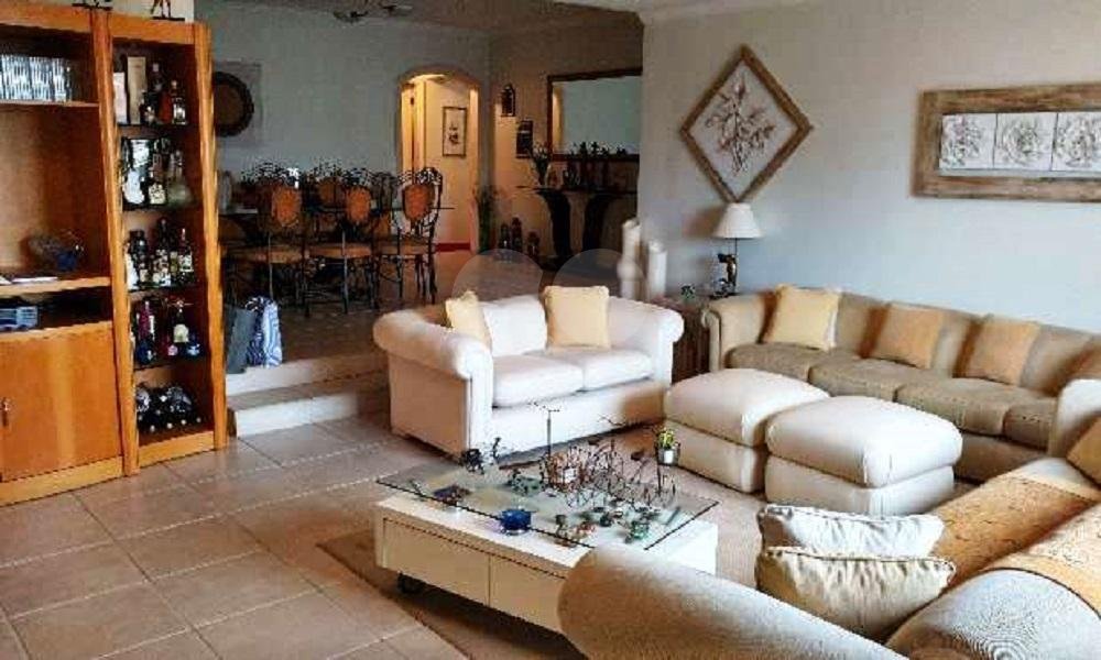APARTAMENTO em REAL PARQUE