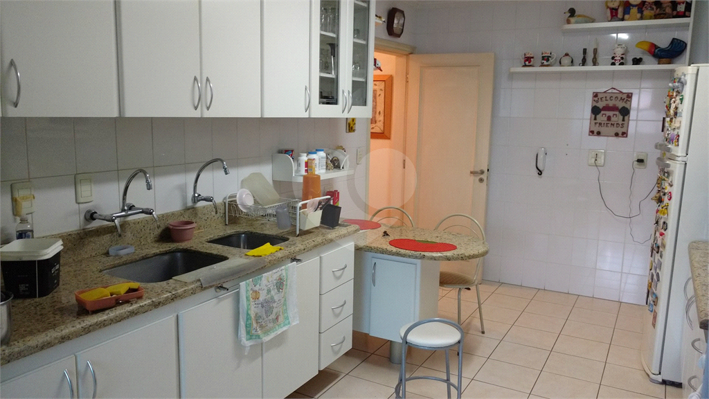 APARTAMENTO em REAL PARQUE