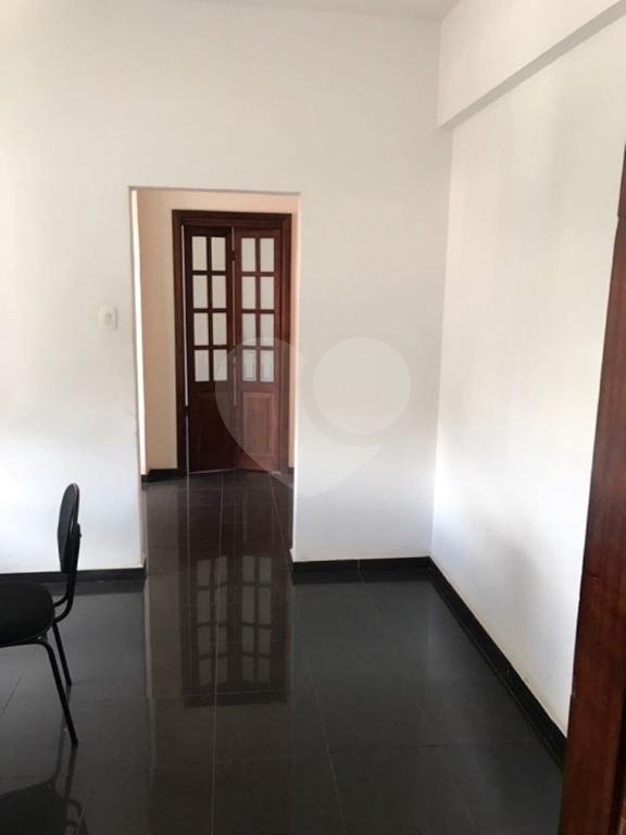 Conjunto Comercial à venda na Avenida Nove de Julho, ao lado do Metrô Anhangabaú