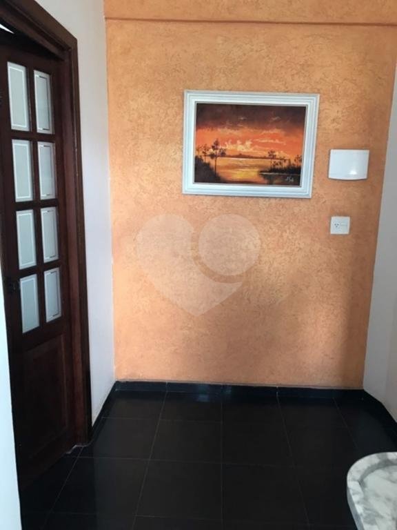 Conjunto Comercial à venda na Avenida Nove de Julho, ao lado do Metrô Anhangabaú
