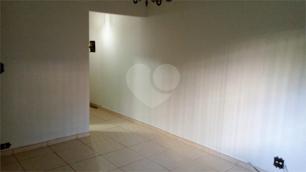 Apto Agua Fria - 67 metros, 2 dormitorios, otimo local, condução na porta, cozinha planejada, 