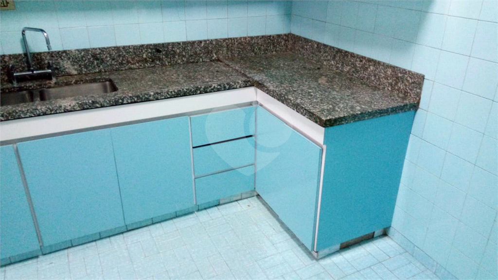 Apto Agua Fria - 67 metros, 2 dormitorios, otimo local, condução na porta, cozinha planejada, 