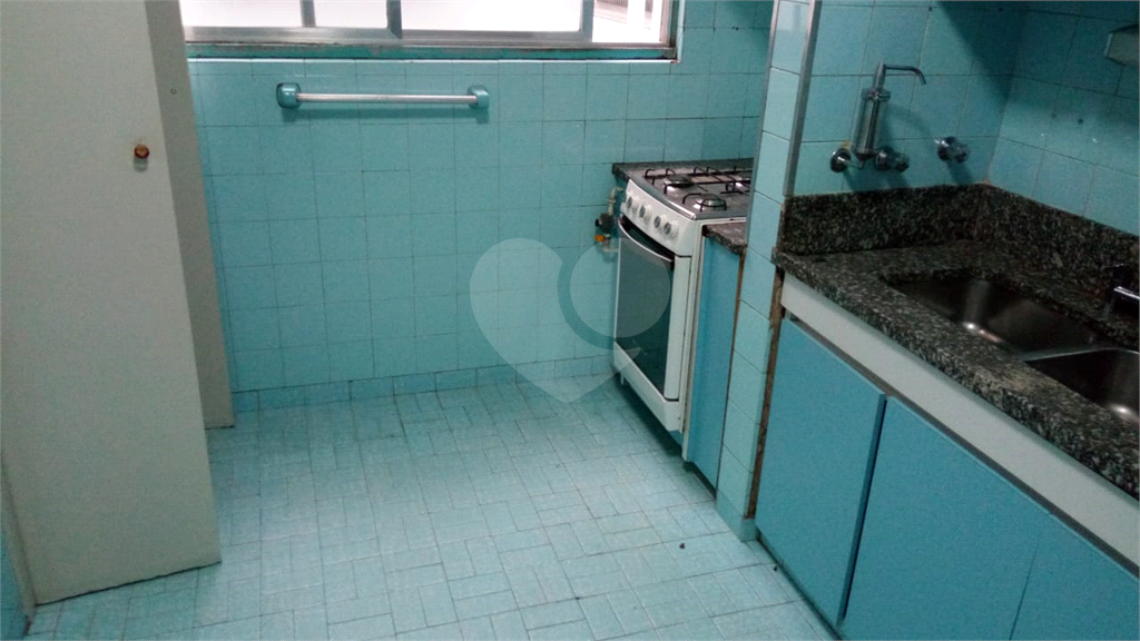 Apto Agua Fria - 67 metros, 2 dormitorios, otimo local, condução na porta, cozinha planejada, 