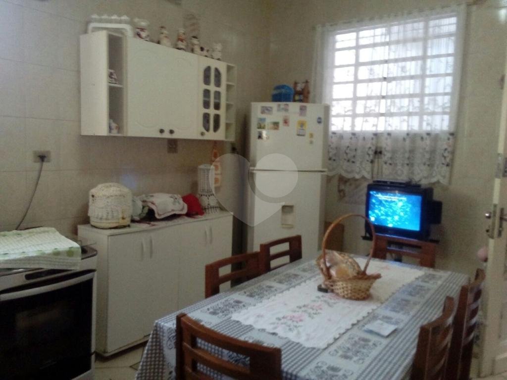 Casa à venda com 4 quartos, 270m² - Foto 17