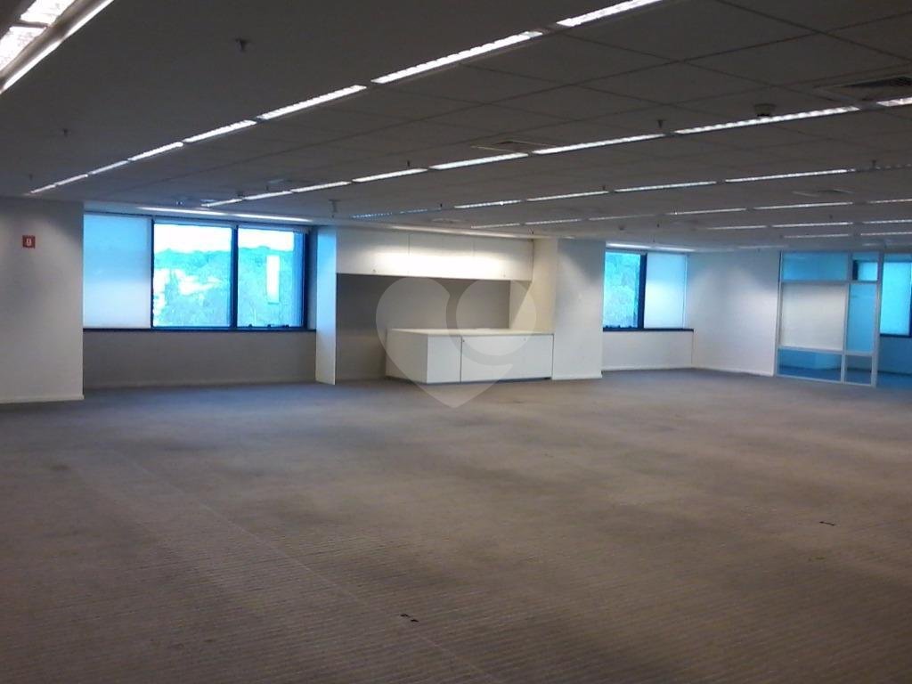 Laje Corporativa de 775 m² no Edifício Tripleway 