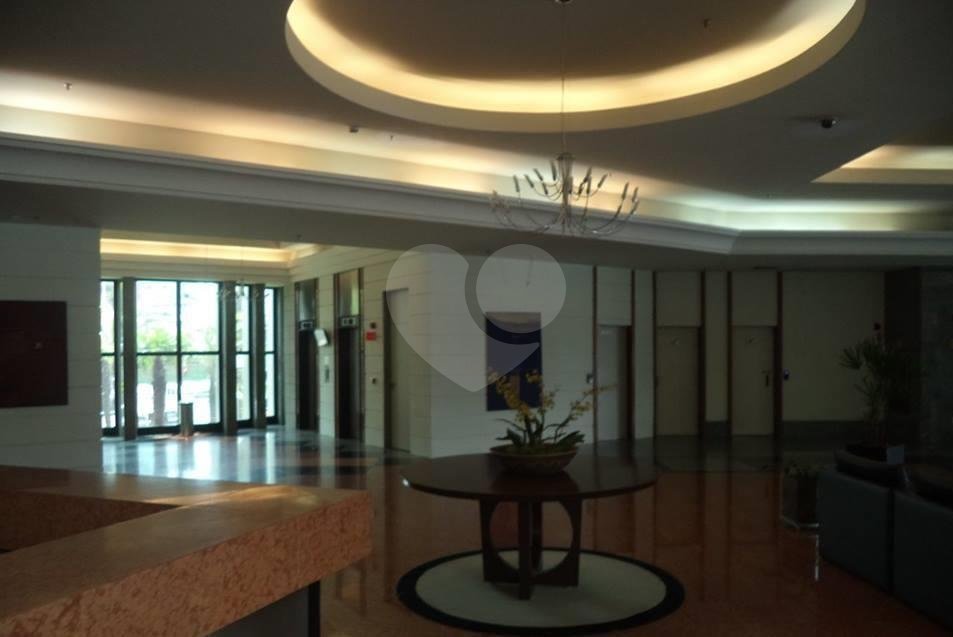 Laje Corporativa de 775 m² no Edifício Tripleway 