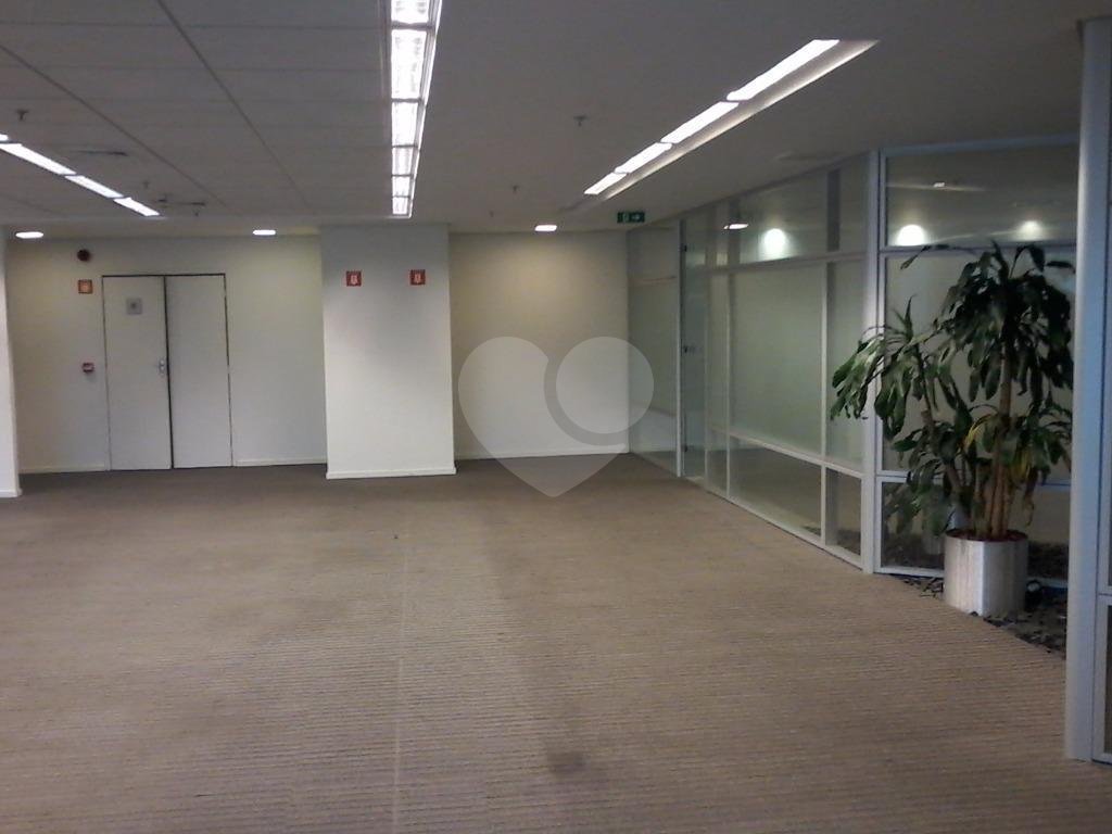 Laje Corporativa de 775 m² no Edifício Tripleway 