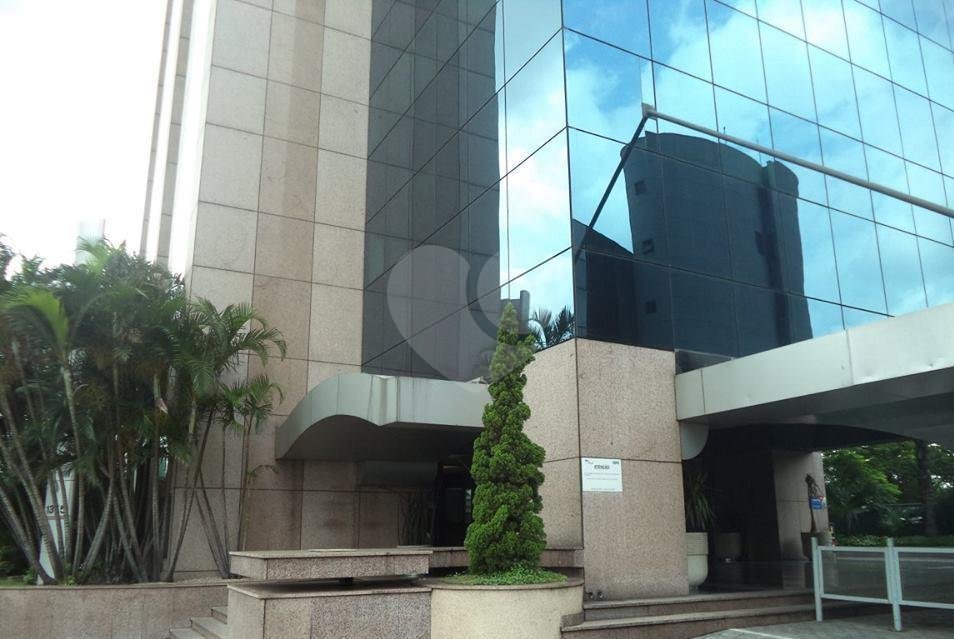 Laje Corporativa de 775 m² no Edifício Tripleway 