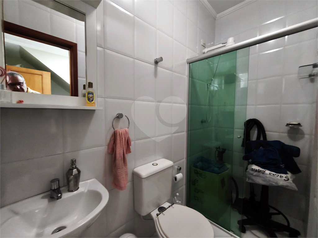 Sobrado á venda 500 metros do Metrô, 3 suites, closet, 5 vagas