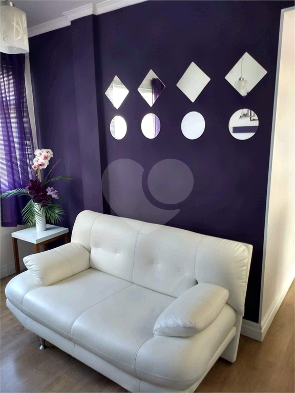 Apartamento à venda com 2 quartos, 60m² - Foto 2