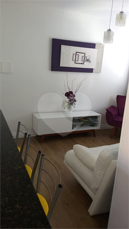 Apartamento à venda com 2 quartos, 60m² - Foto 3