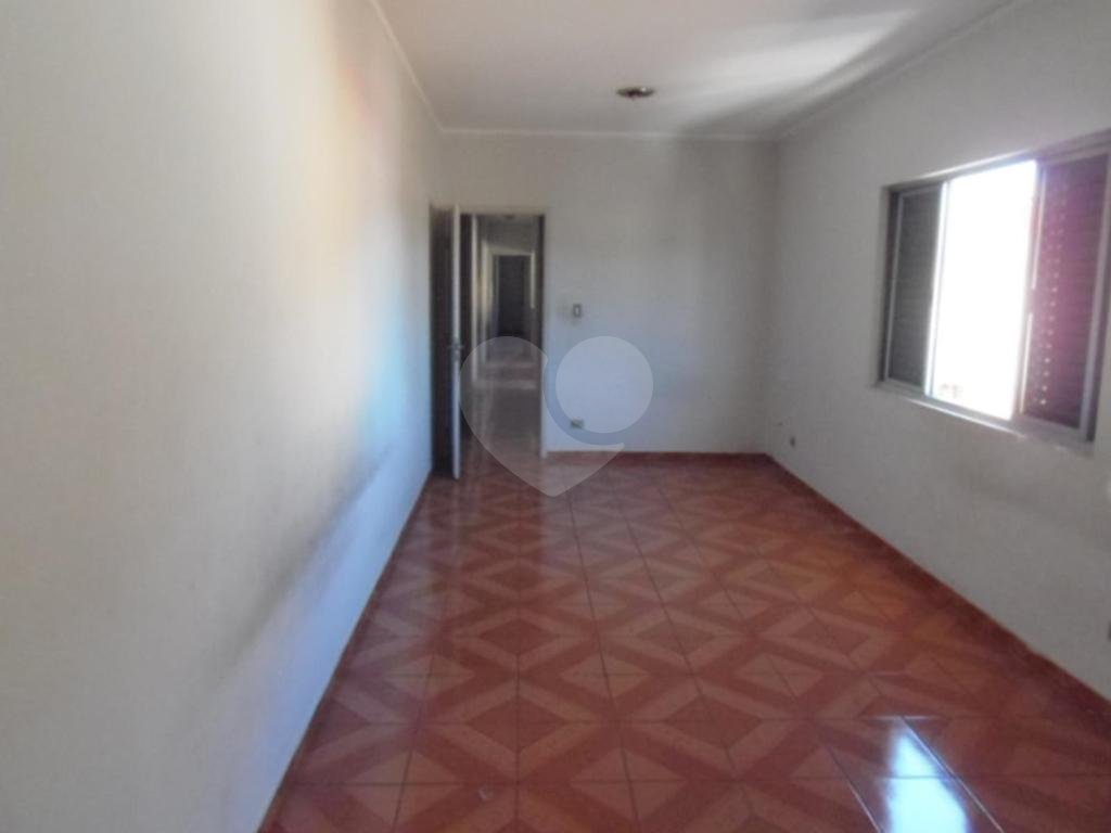 Sobrado à venda com 2 quartos, 160m² - Foto 1