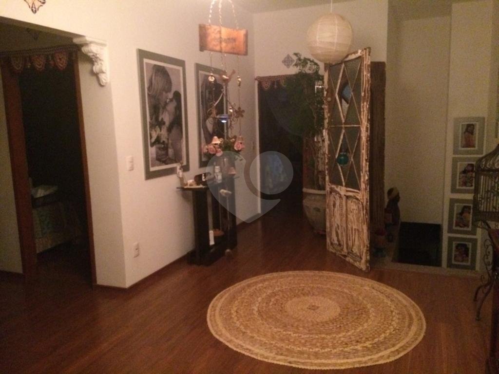 CASA em SERRA DOS LAGOS (JORDANÉSIA)