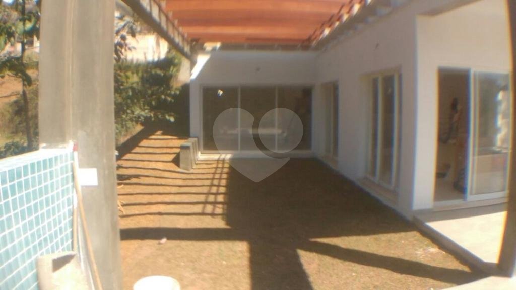 Sobrado à venda com 3 quartos, 550m² - Foto 3