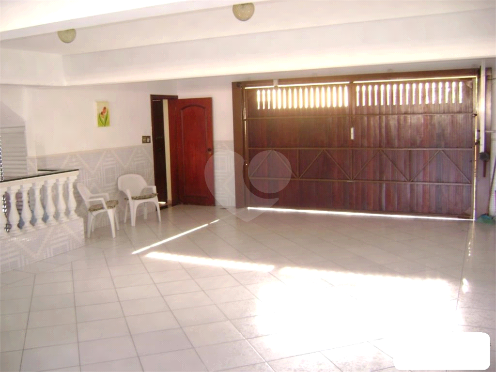 Sobrado à venda com 3 quartos, 320m² - Foto 3