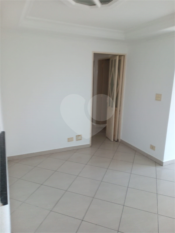 Excelente apartamento ao lado do metrô.
