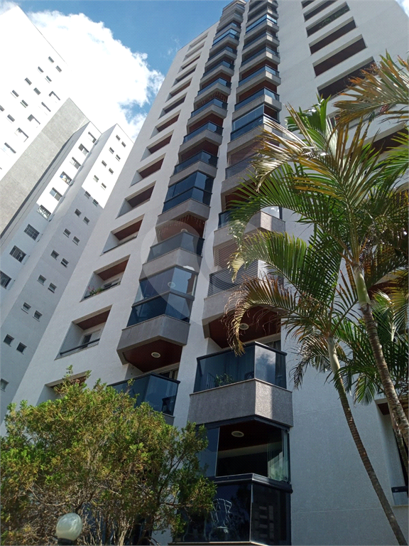 Excelente apartamento ao lado do metrô.