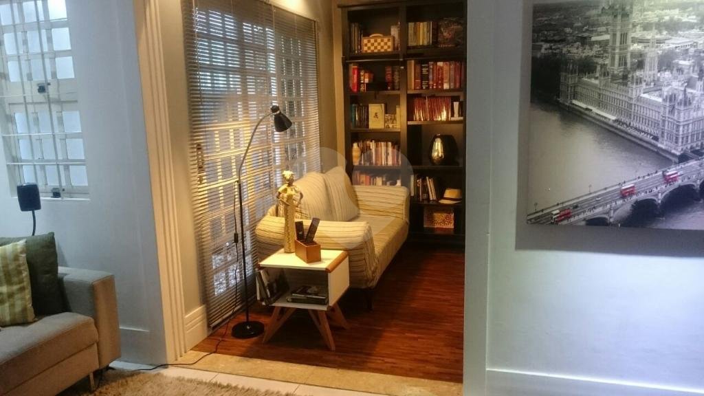 Excelente sobrado na Vila Nhocuné com jardim de inverno, closet e espaço gourmet
