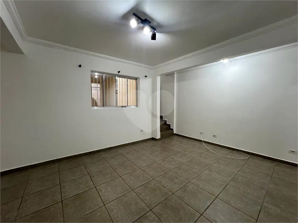 Santana casa térrea de fundos  sem garagem