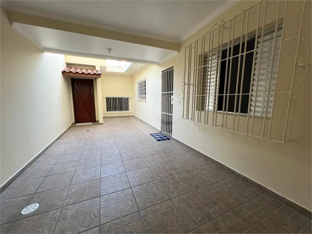 Santana casa térrea de fundos  sem garagem