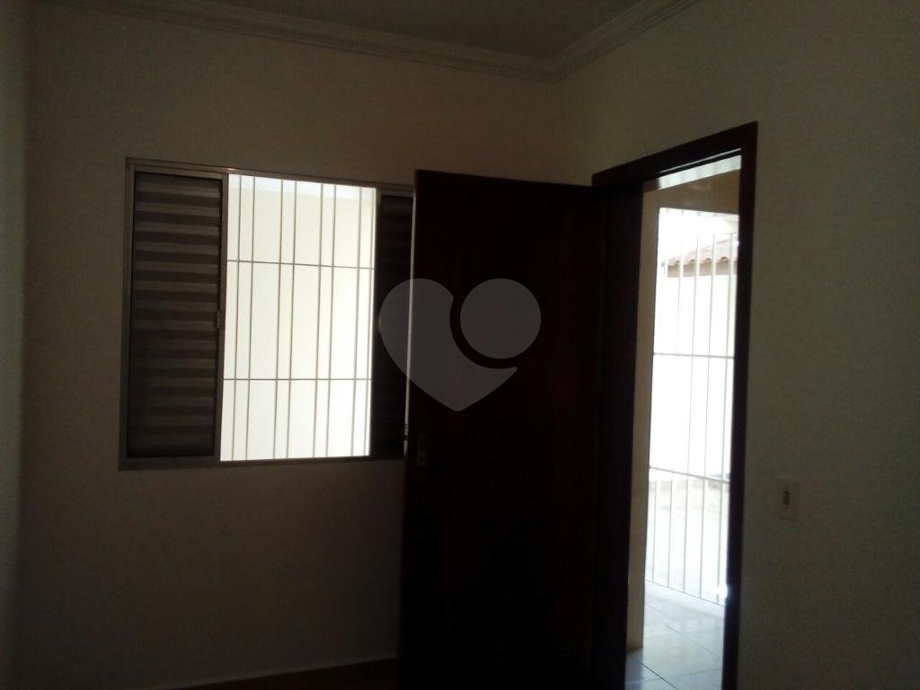 Santana casa térrea de fundos  sem garagem