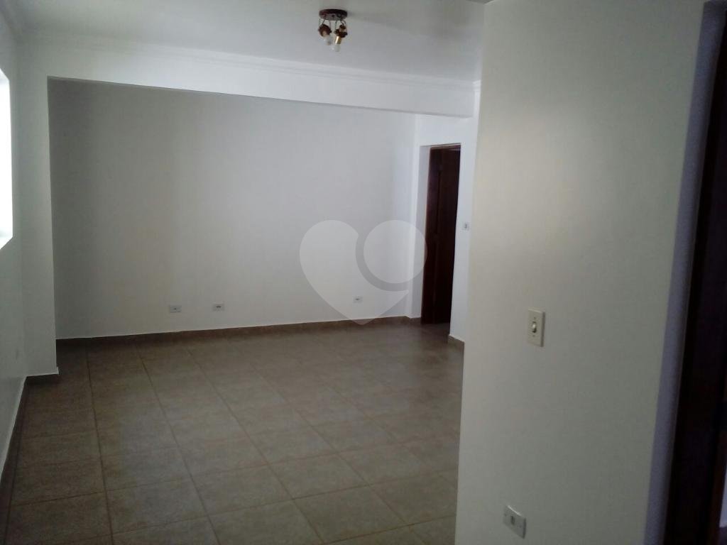 Santana casa térrea de fundos  sem garagem