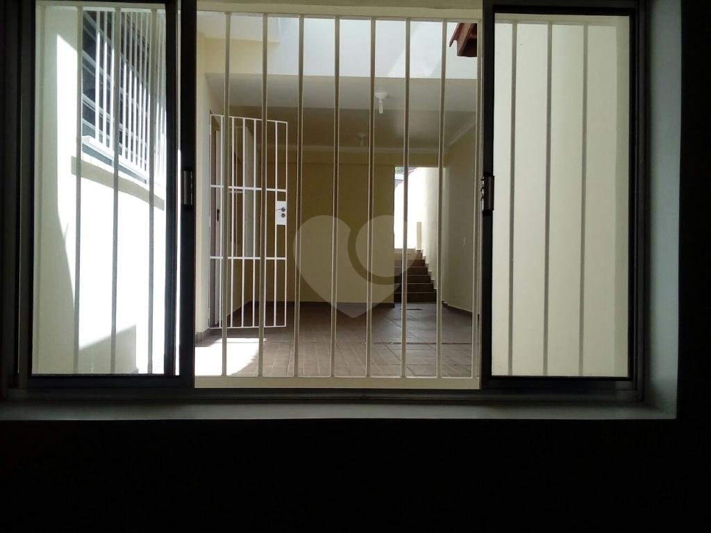 Santana casa térrea de fundos  sem garagem