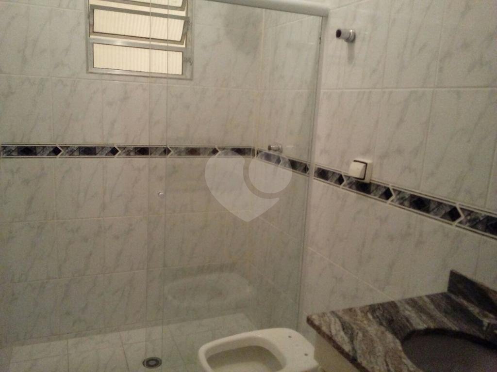 Santana casa térrea de fundos  sem garagem