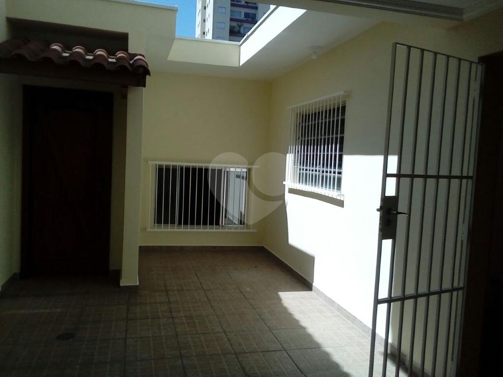 Santana casa térrea de fundos  sem garagem