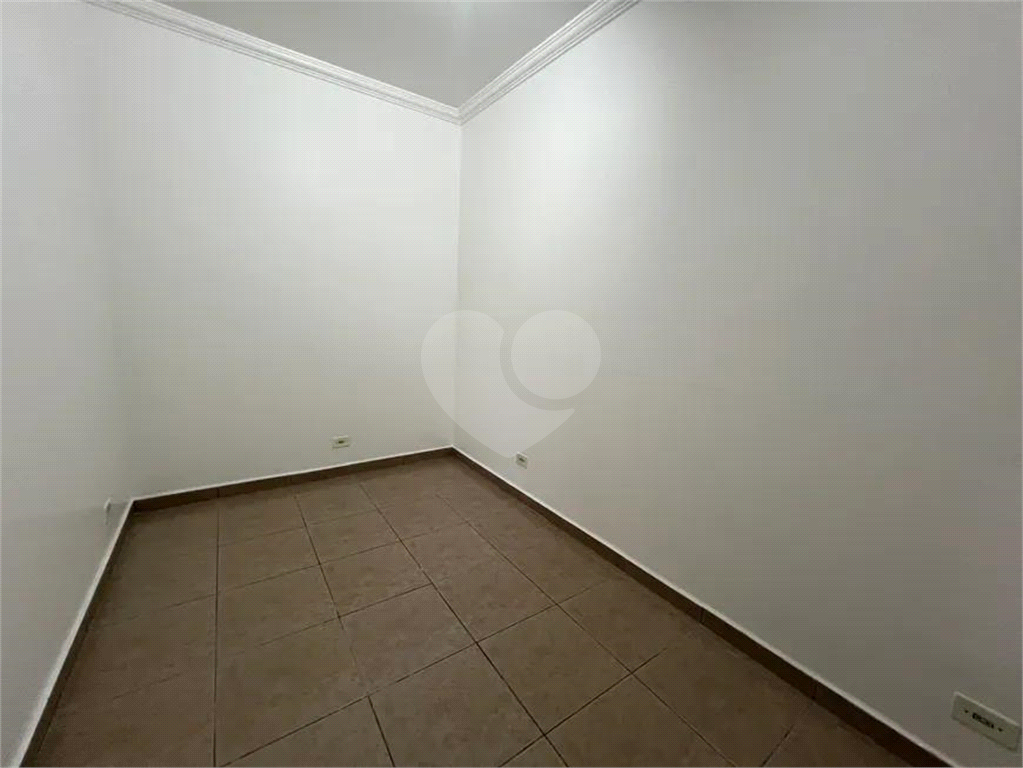 Santana casa térrea de fundos  sem garagem