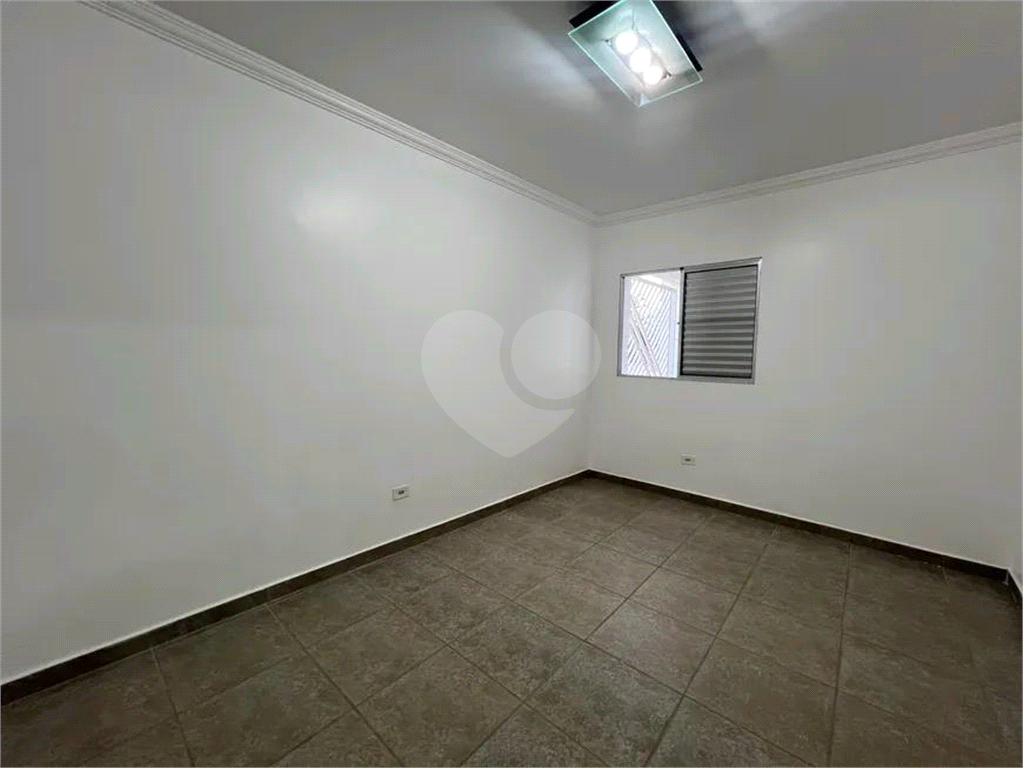Santana casa térrea de fundos  sem garagem