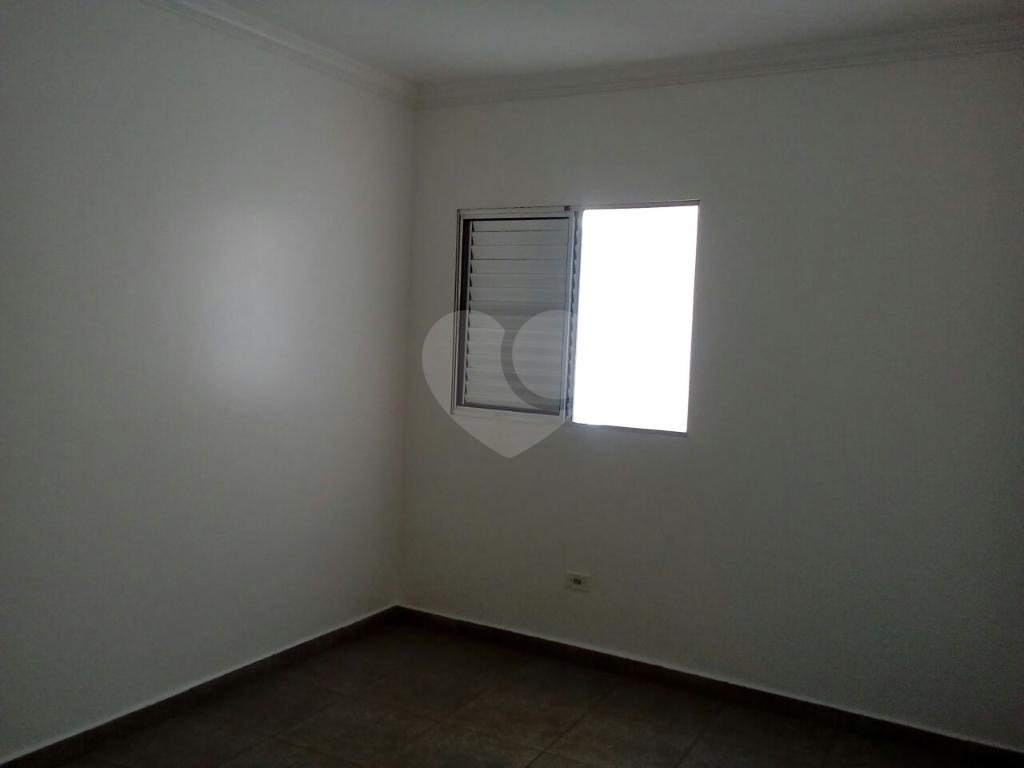 Santana casa térrea de fundos  sem garagem