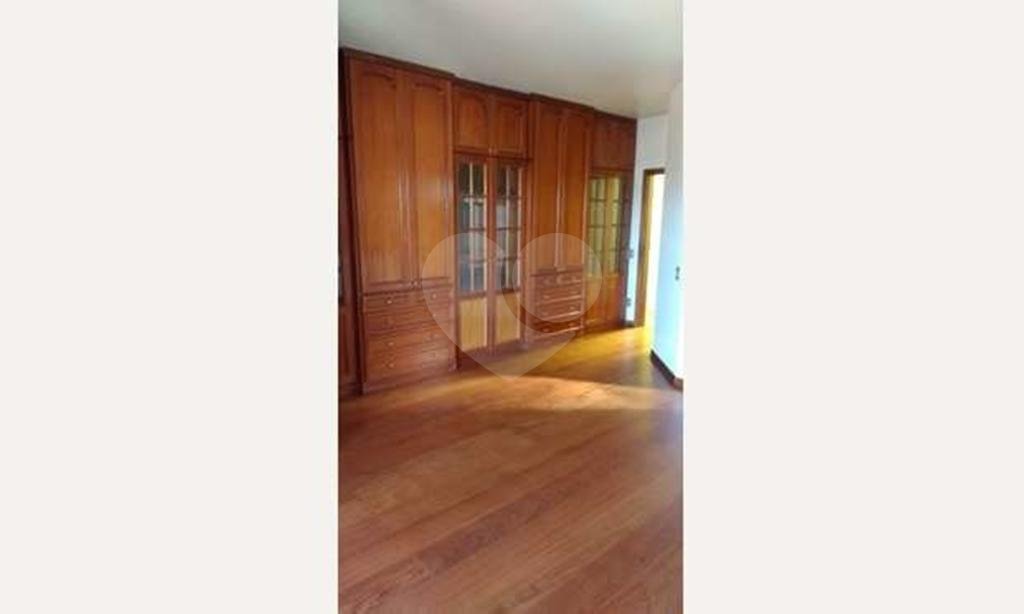  Tremembé Casa com 500 metros de Área Útil Toda Reformada Em Bairro Nobre Tranquilo e Seguro!!