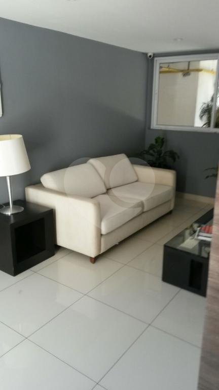 Apartamento à venda com 2 quartos, 57m² - Foto 23