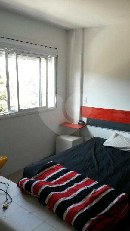 Apartamento à venda com 2 quartos, 57m² - Foto 16